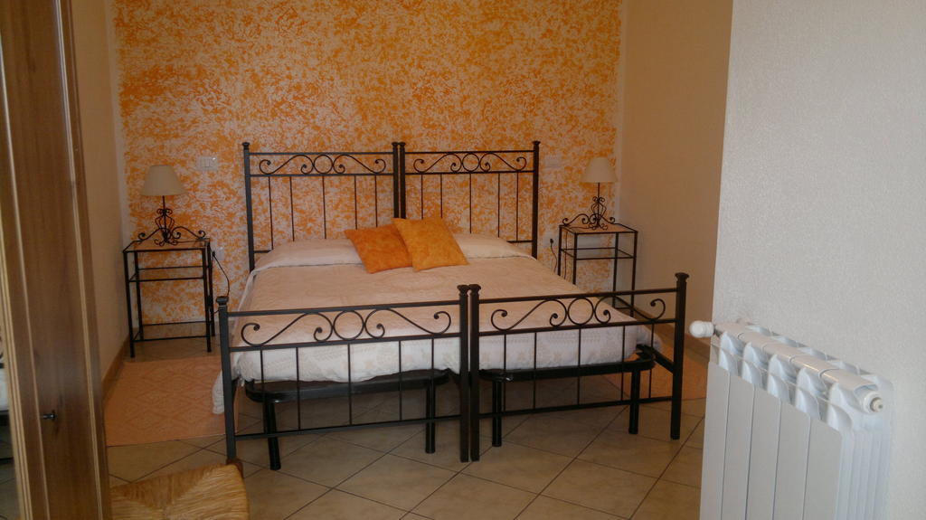 Villa Agriturismo Francadu Santu Lussurgiu Zimmer foto